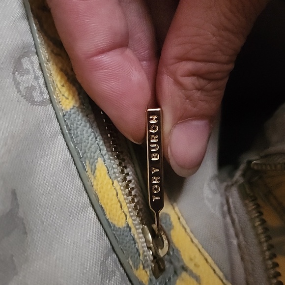 Tory Burch Robinson Dome Leather Handbag in Yellow and Gray Floral - Picture 13 of 15